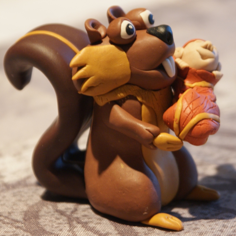 l`écureuil Nuts et son bébé lutin